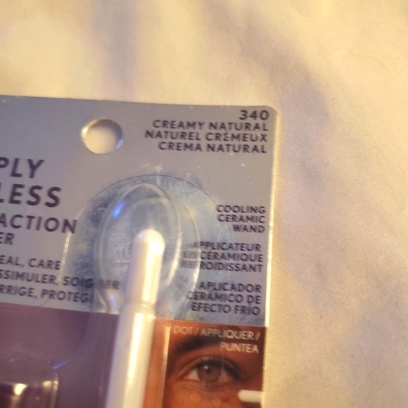 COVERGIRL Simply Ageless Triple Action Concealer, Creamy Natural - Picture 4 of 5